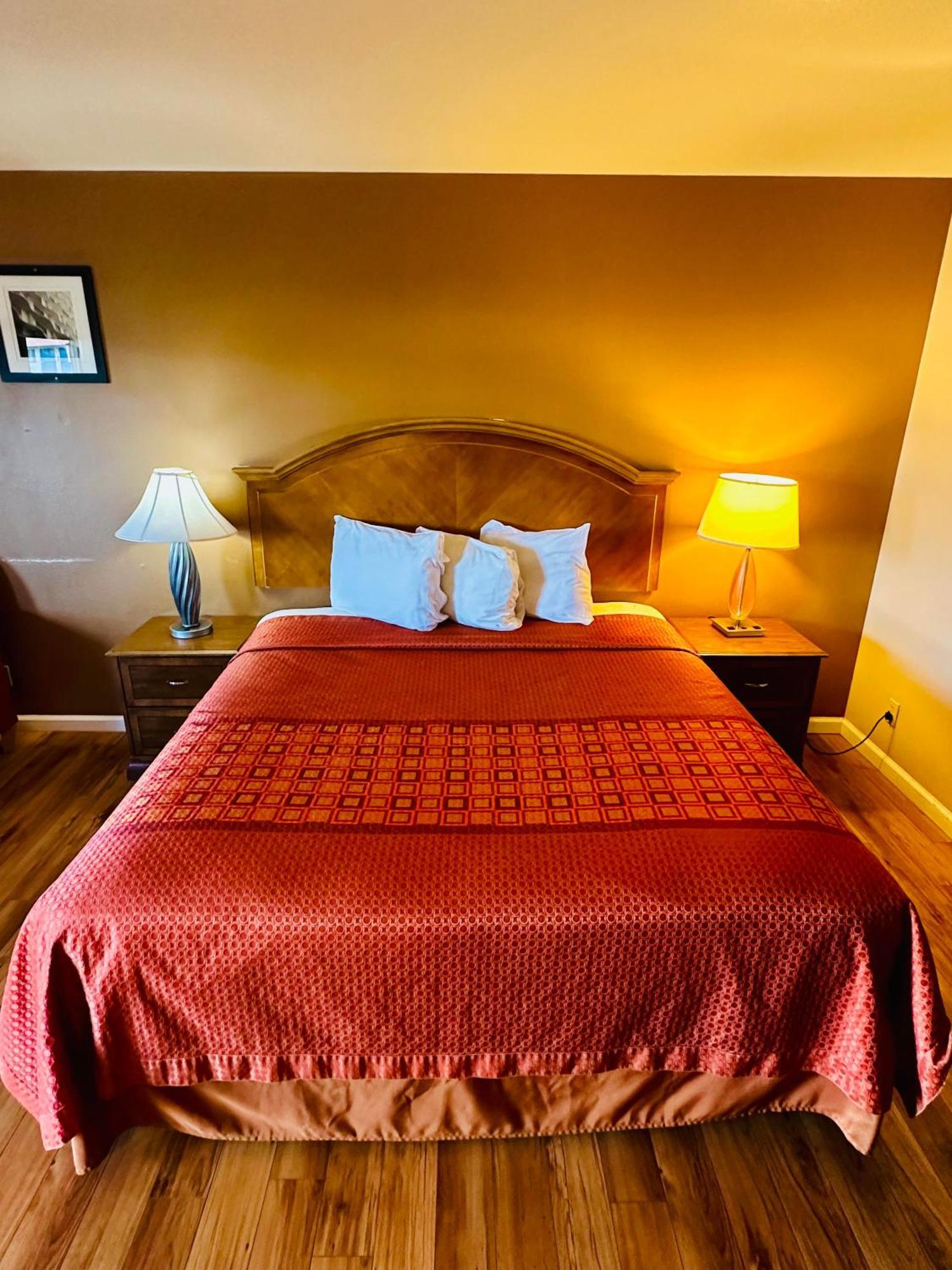 Franciscan Inn Motel ビスタ エクステリア 写真